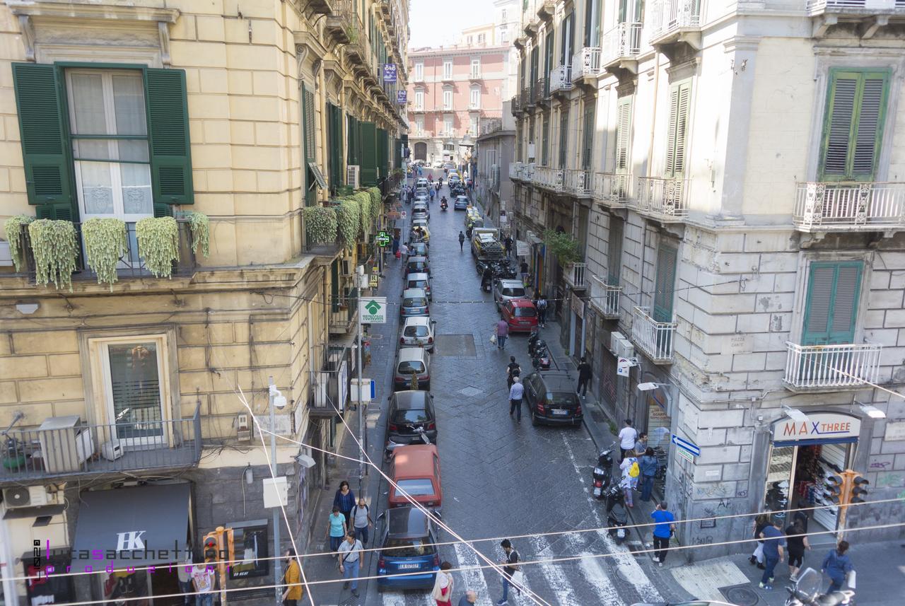 Casa Beatrice, Appartamento Nel Centro Di Napoli Napels Buitenkant foto