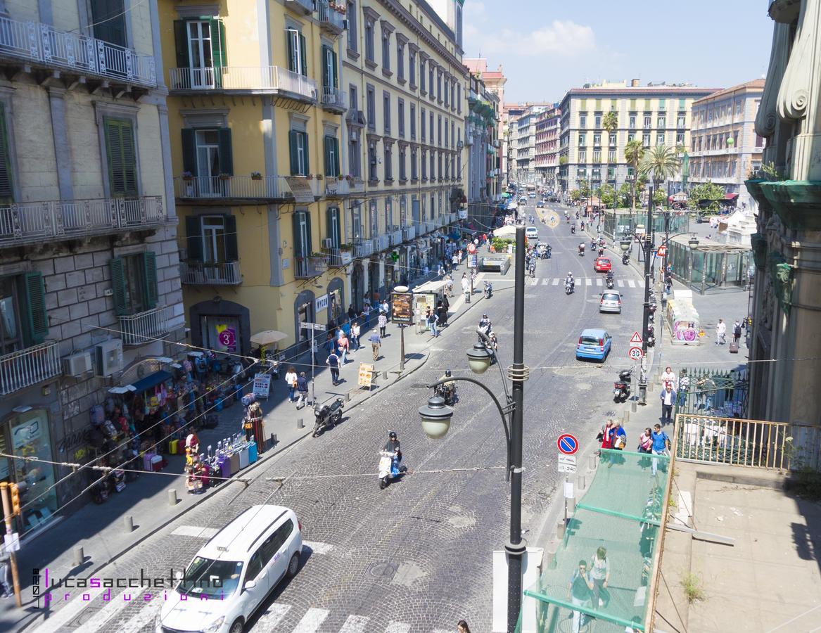 Casa Beatrice, Appartamento Nel Centro Di Napoli Napels Buitenkant foto